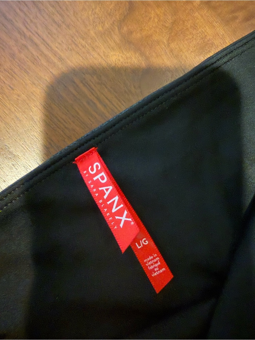 Spanx Black Faux Leather Women’s Pants - Picture 2 of 3